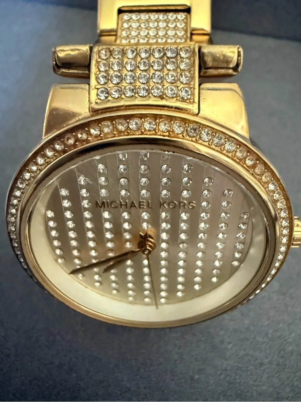 Michael Kors Gabbi MK3988 Gold Crystal Pavé Watch Gold Stainless Steel